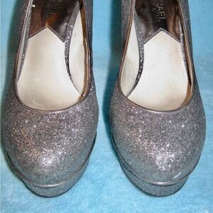Michael Kors Grey Silver Glitter Platform Heels size 7 excellent condition